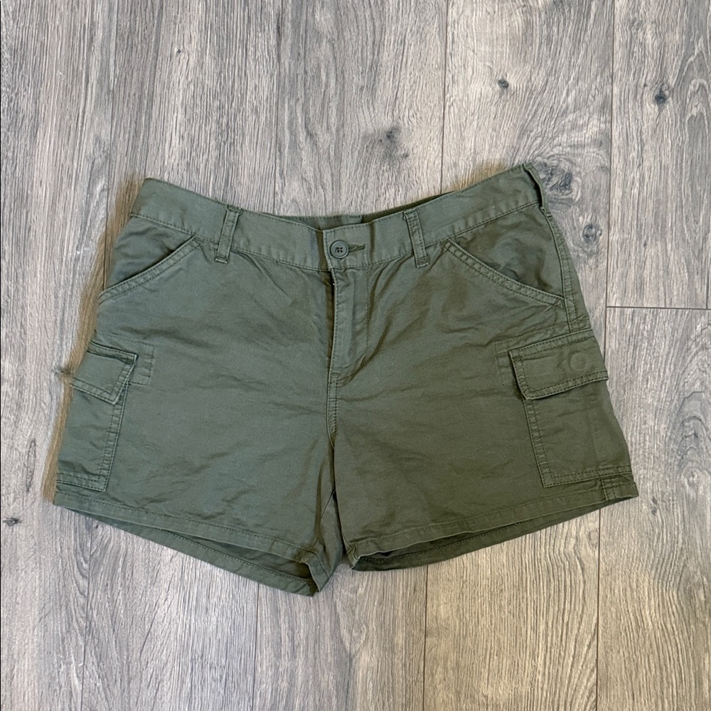 Brandy Melville Forest Green Cargo Shorts